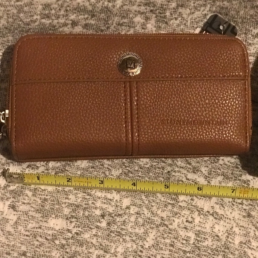 Stone Mountain leather wallet